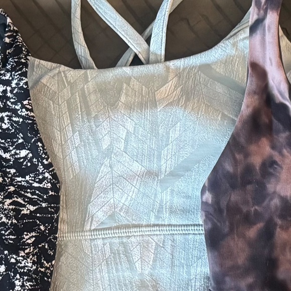 Lululemon three patterned sports bras size 4 - Picture 3 of 4